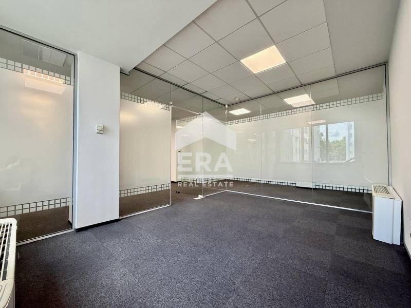 Дава се под наем Офис в София, Лозенец - 206 кв.м за 2268.99 € - Снимка #8