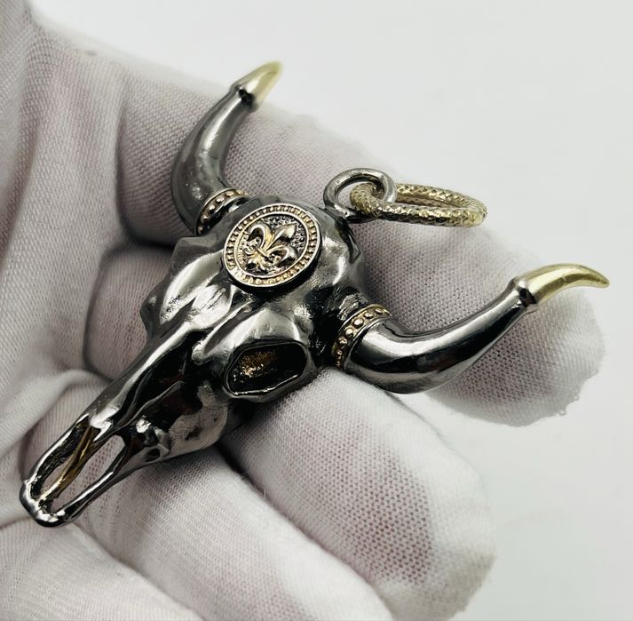 Сребърна висулка с позлата