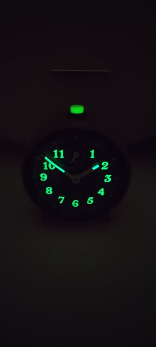 Ceas de masa Peter perfect silent