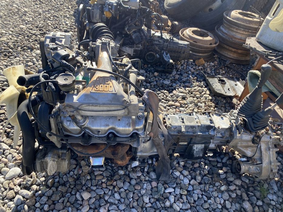 Двигатель  каробка навесной  из Европы