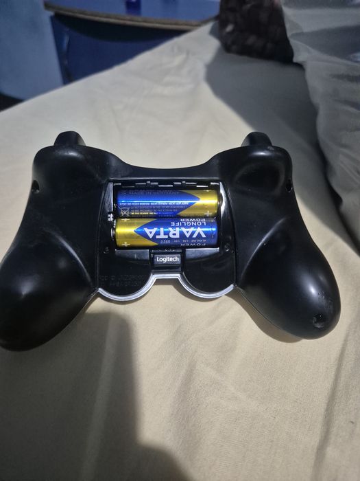 Controler logitech.