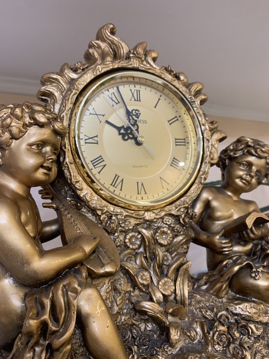 Срочно продам часы