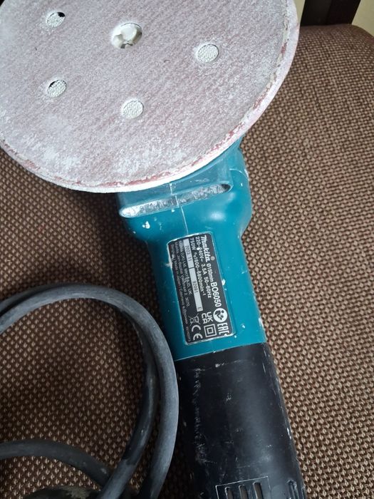 makita  ексцентър щлайф машина  BO5060