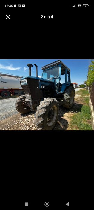 .Vând Ford 7700.