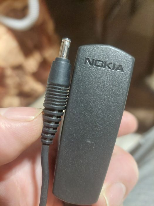 Зарядни за Nokiq  тънко и дебело
