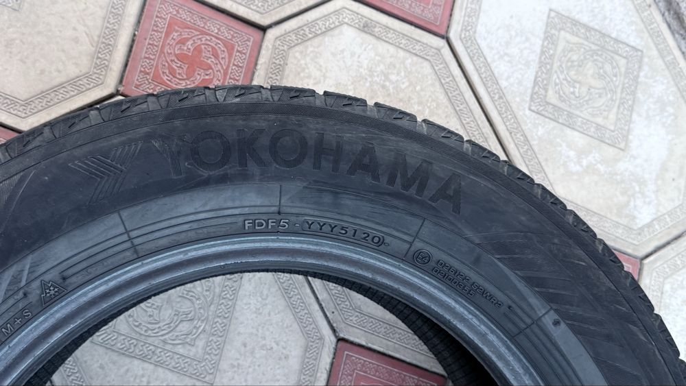 225/65/17 комплект в отличном состочнии yokohama