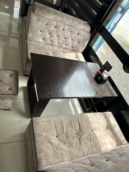Mebel stoli bilan