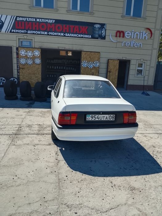 Продам Опель вектра а 94г