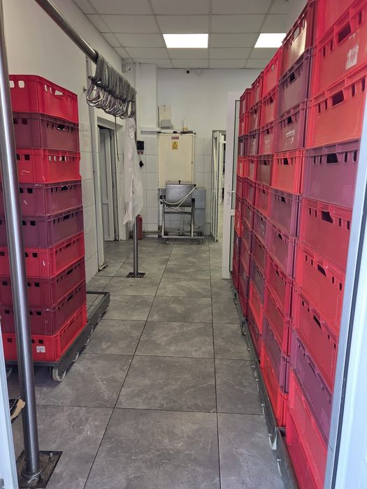 Vând/închiriez spațiu comercial