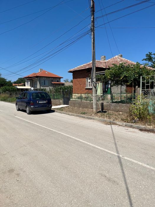 Продавам къща във град Тервел