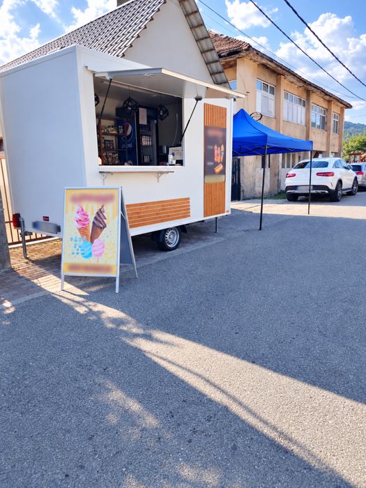 RULOTĂ COMERCIALĂ / Food Truck Mustang Strong – 2022
