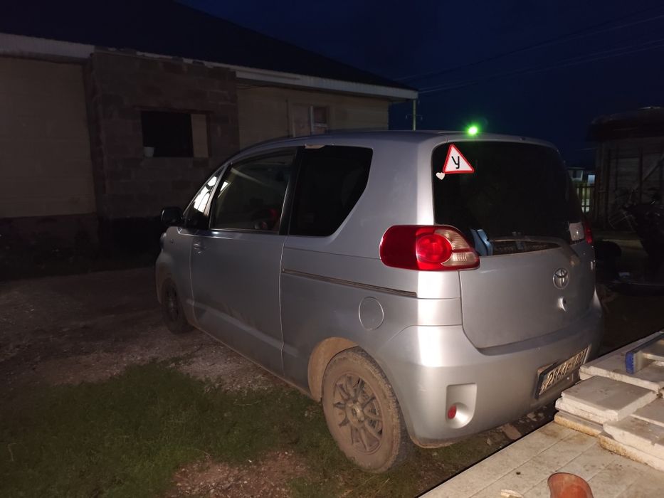 Tayota porte Машина