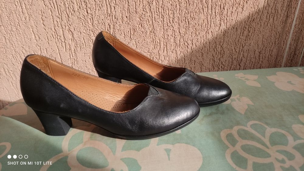 Дамски обувки, размер 37. Естествена кожа. Офис, бизнес  стил.