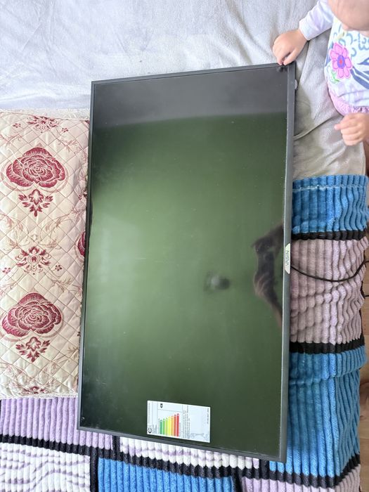 Телевизор YASIN.