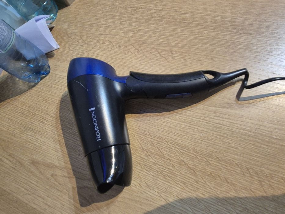 Uscator de par Remington