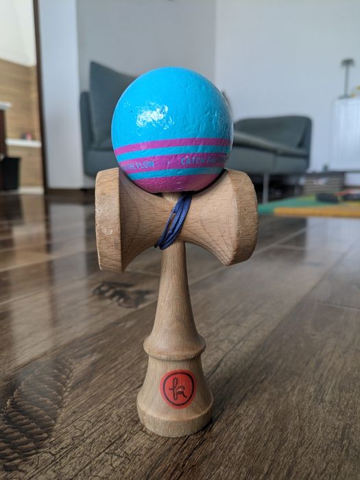 Kendama europe record plus hikari mc