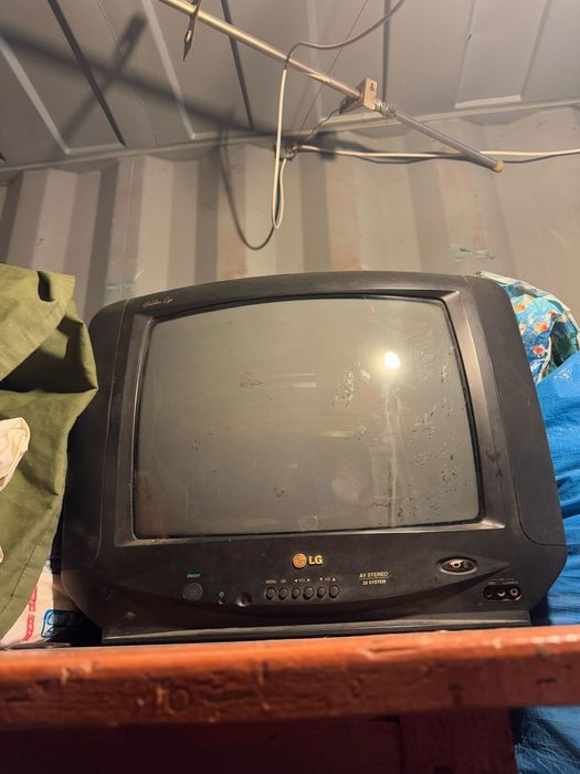 Продам старые телевизоры!