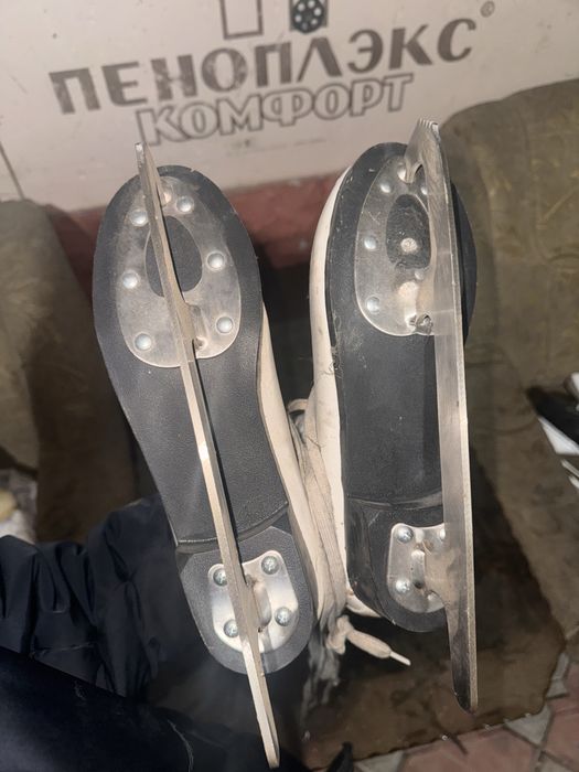 Коньки 38,39 размеры