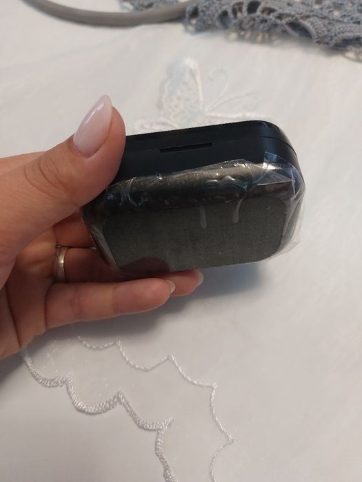 Слушалки чисто нови