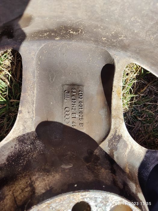Vând 5 roti la preț de jante. Jante originale din alu AUDI R17 5X112