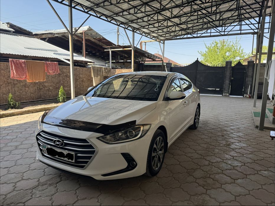 Hyundai Elantra, 2018