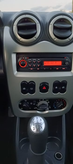 Dacia Logan Mcv An 2012 Motor 1.6 16 valve 7 locuri  euro 5