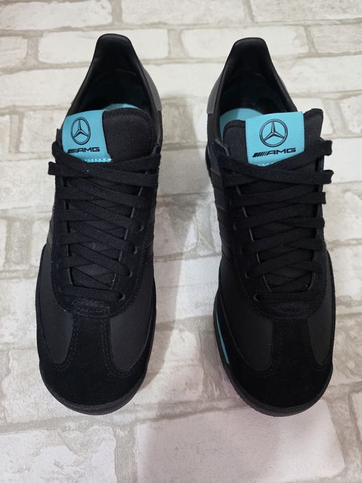 Продам кроссовки Adidas оригинал.