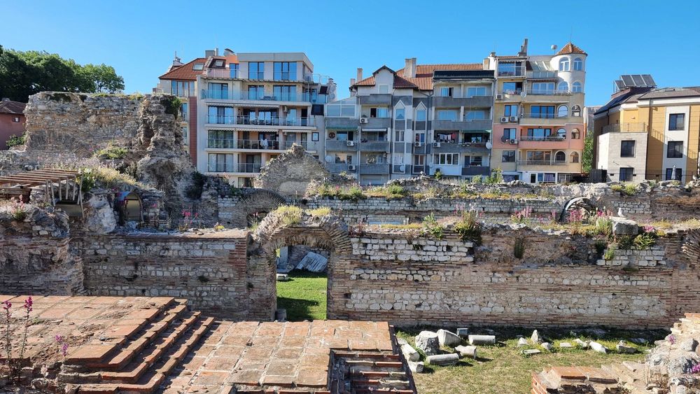 Дава се под наем Двустаен апартамент в Варна, Гръцка махала - 50 кв.м за 750 € - Снимка #18