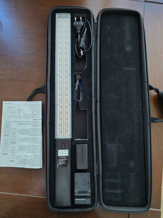 Baghetă LED RGB cu Bluetooth – Stare Foarte Bună – Control App