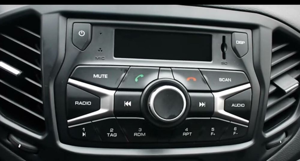 Штатная магнитола веста