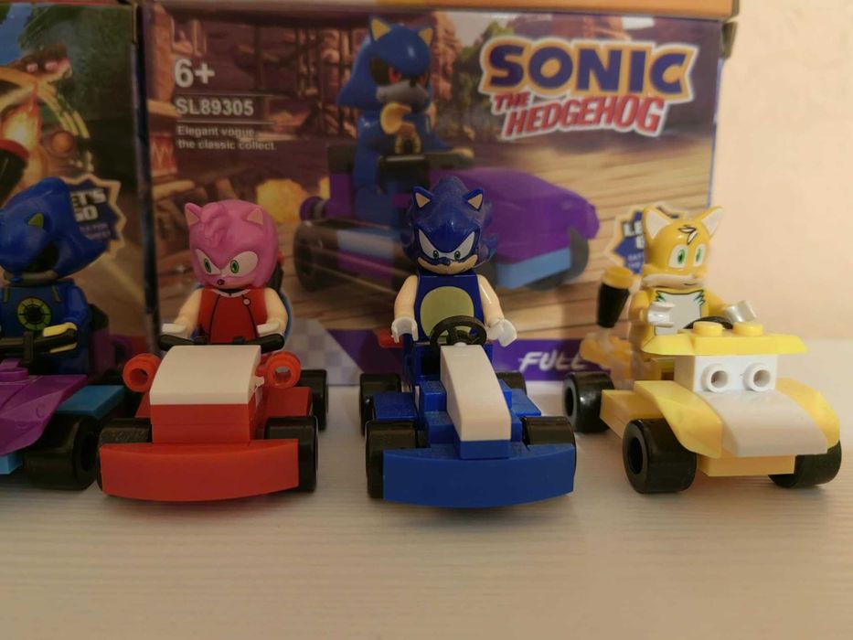фигурки Sonik с превозни средства