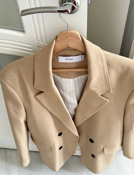 Пиджак женский М-л размер