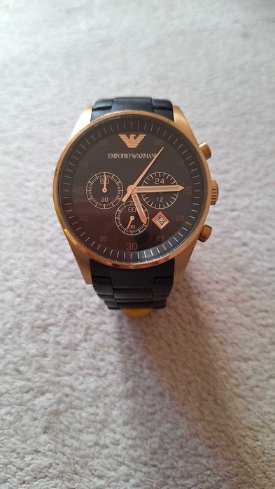 Часовник Emporio Armani