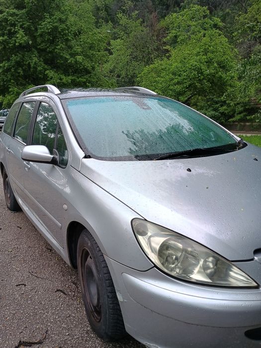 Автомобил Пежо 307 sw