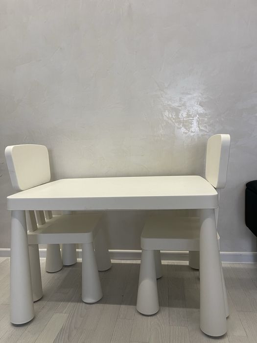 Masa copii + scaune plastic ikea mamut