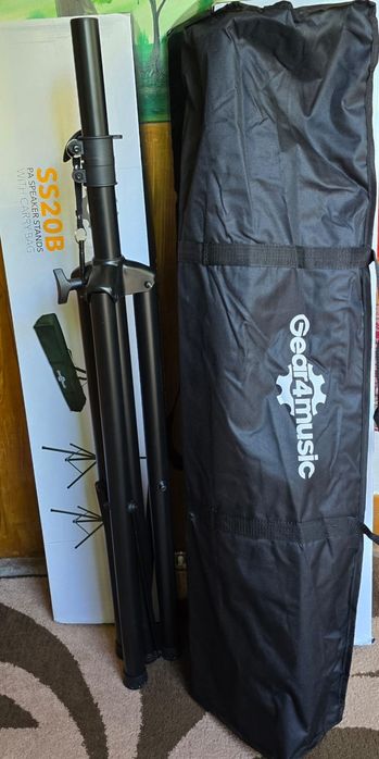 Boxe rcf art 915a insotite de stative negre