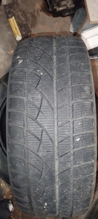 Продам шины 215/55/17