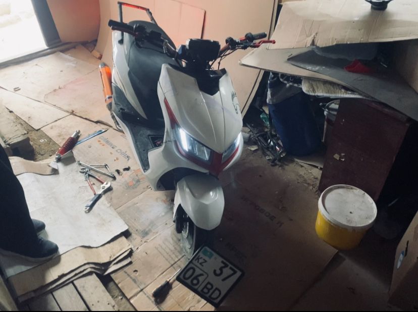 M8 сатылады  ватсапка жазын