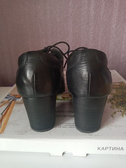 Бу туфли женская 37-размера.