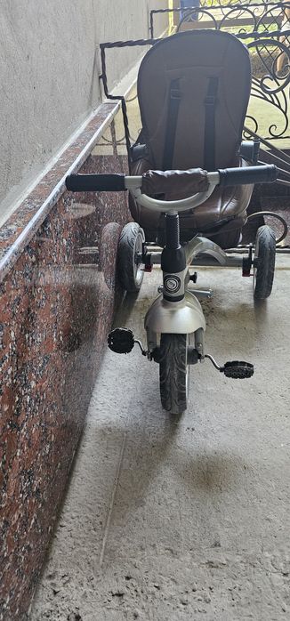 Продам детский трёхколёсный велосипед