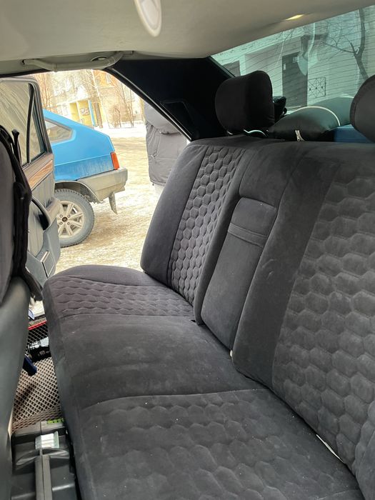 Мерседес бенс 200