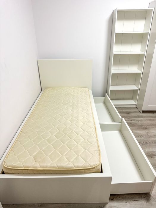 Cadru Pat inalt + 2 cutii depozitare + saltea