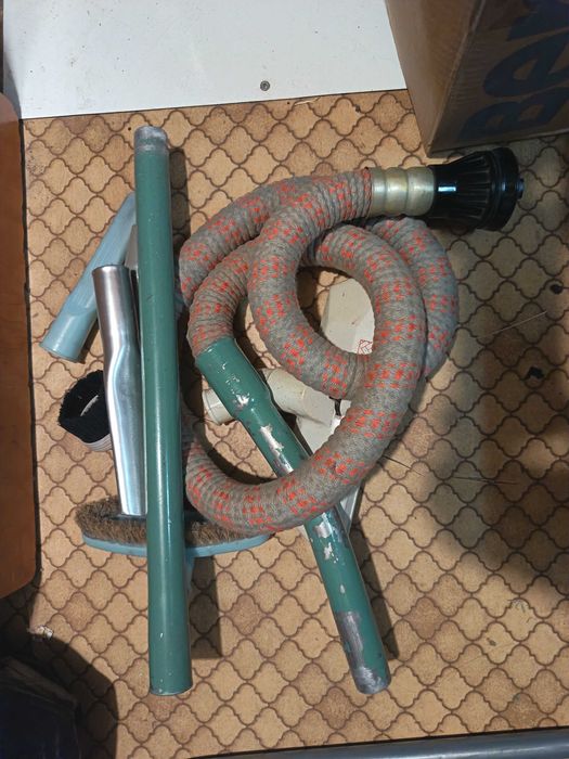 Ретро прахосмукачка Ракета