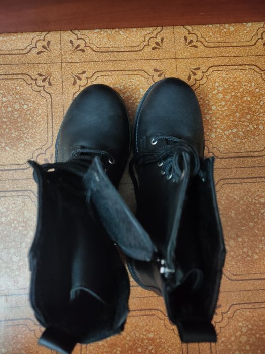 Продам ботинки (берцы)Новые