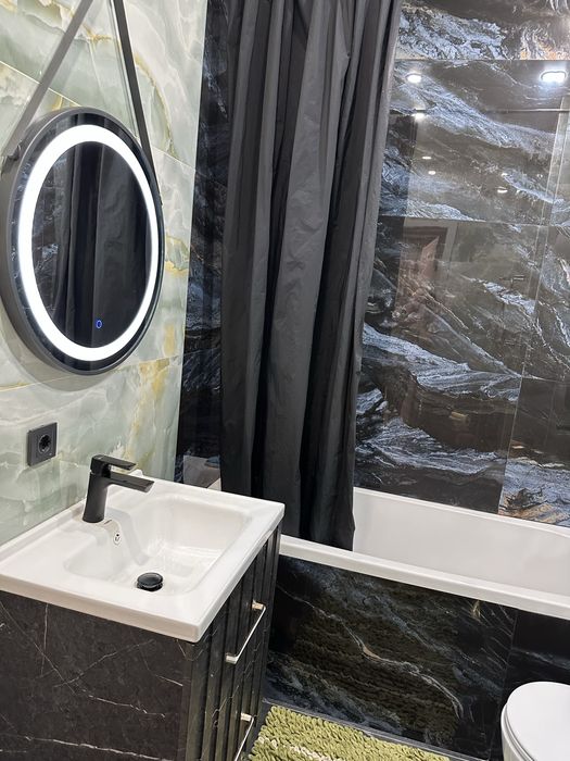 Продам двухкомнатную  квартиру