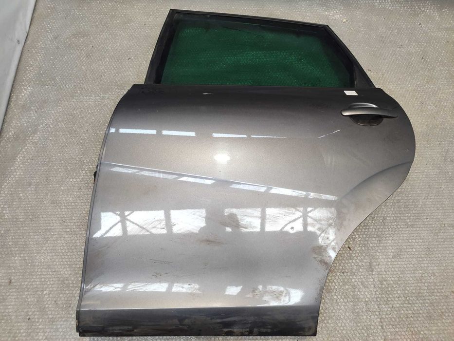 Ușă Spate Stânga Seat Altea Minivan Gri Cod Culoare T4 / S7K 2014 / [2004-2015] / 5P8833055 (2E)
