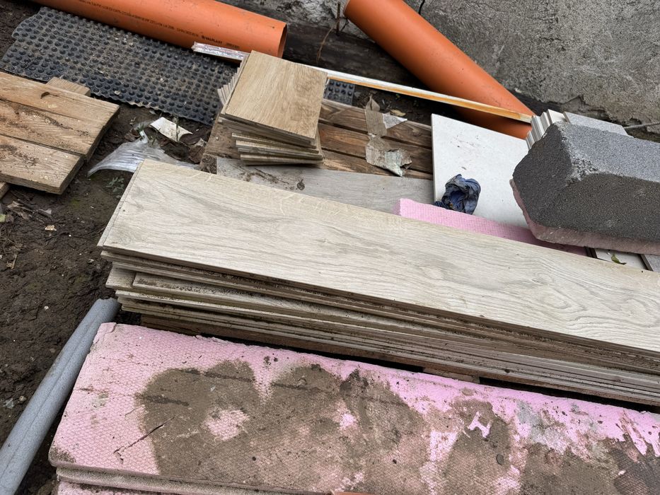 Donez caramizi Porotherm robust 25, gresie portelanata