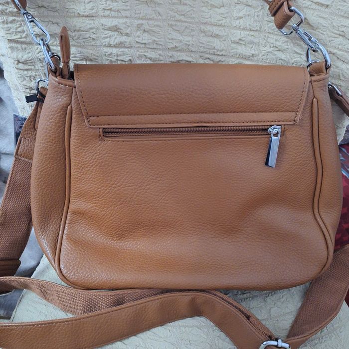 Нова кафява чанта с дълга дръжка