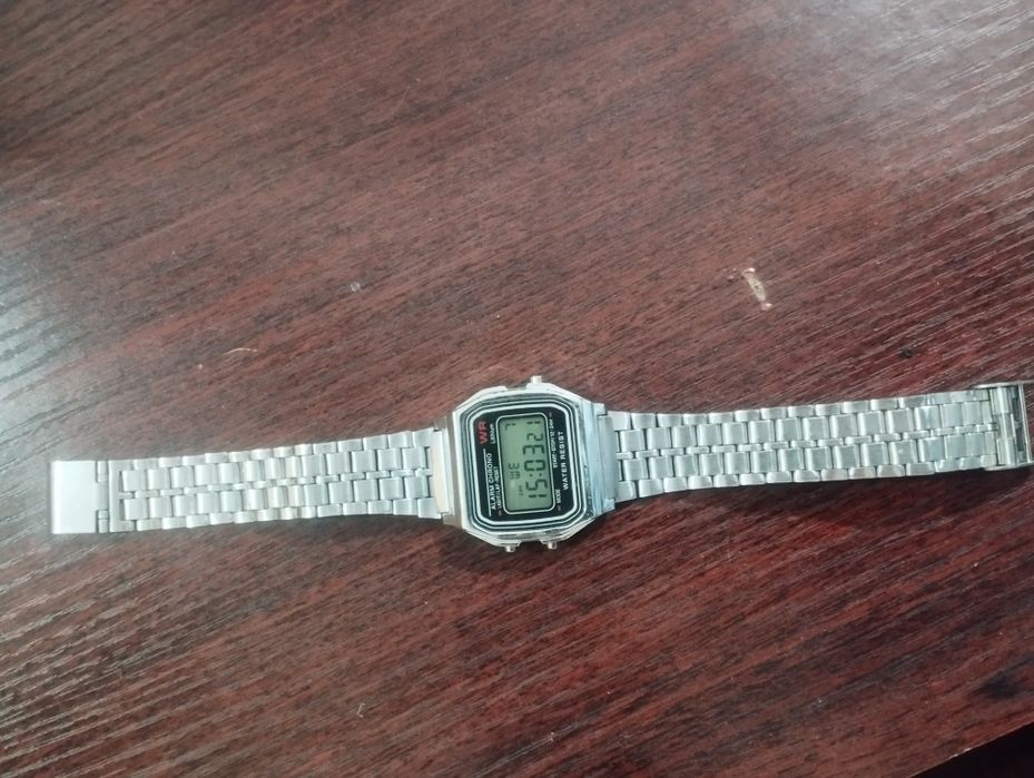 CASIO soati sotiladi