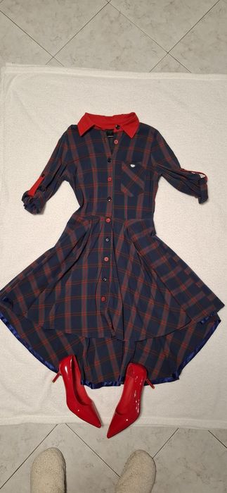 Елегантни дамски рокли